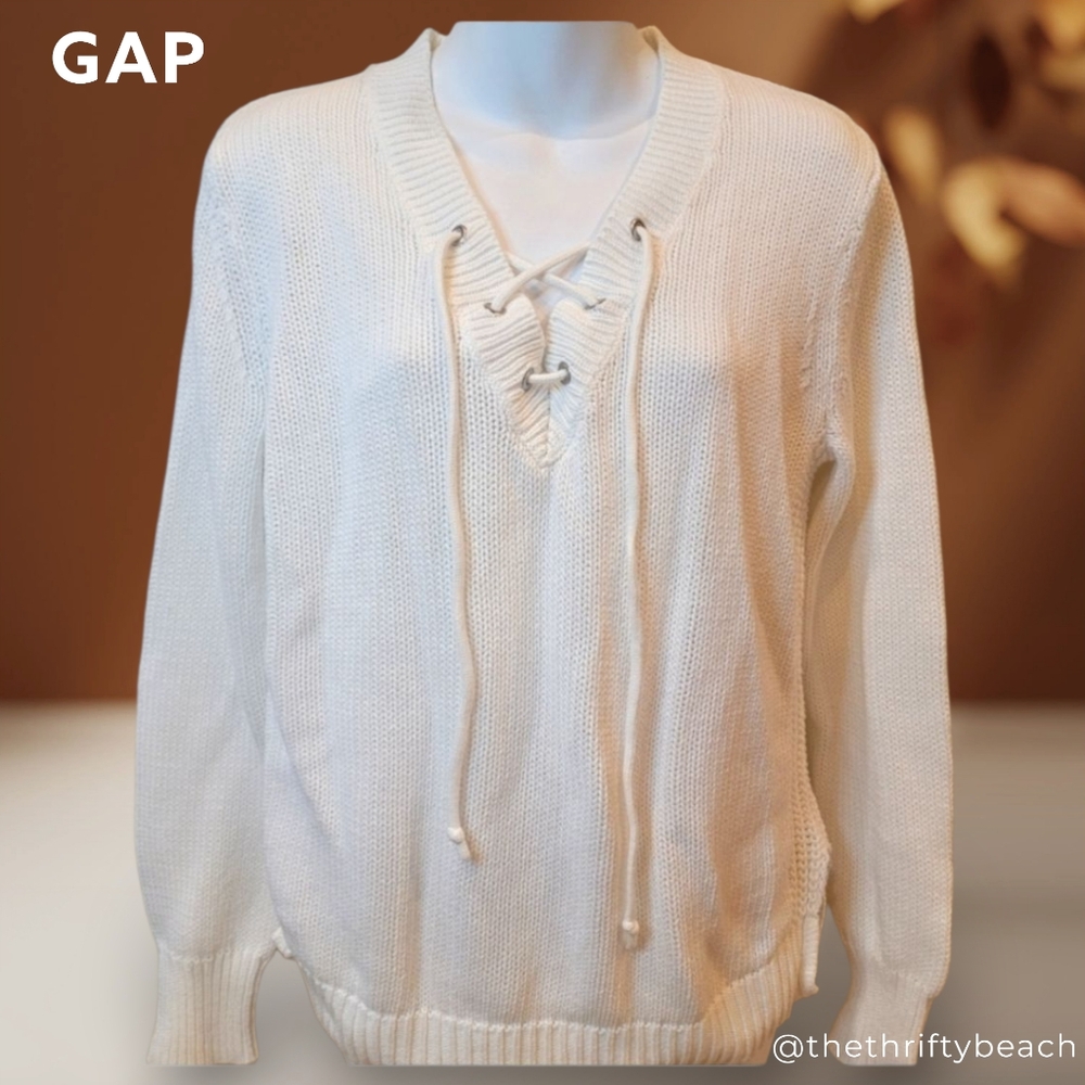🍍GAP Lace Up Knit Sweater